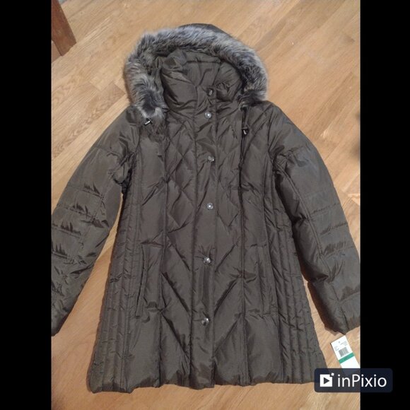 London Fog Faux Fur Trim Puffer Coat with Hood Size L - Picture 2 of 3